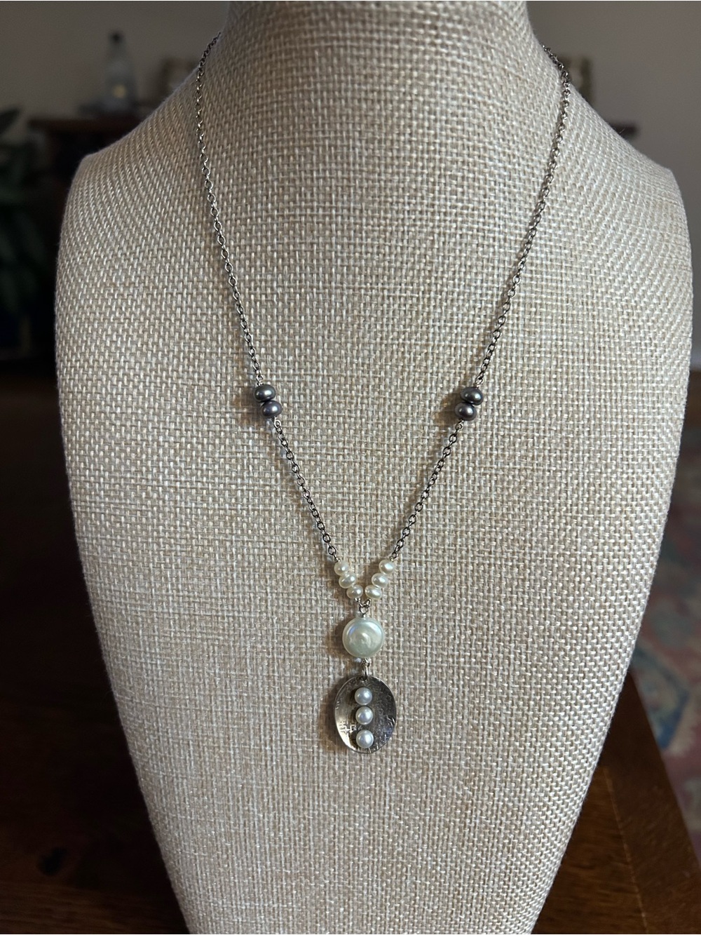 J & I Sterling Silver and Fresh Water Pearl Necklace